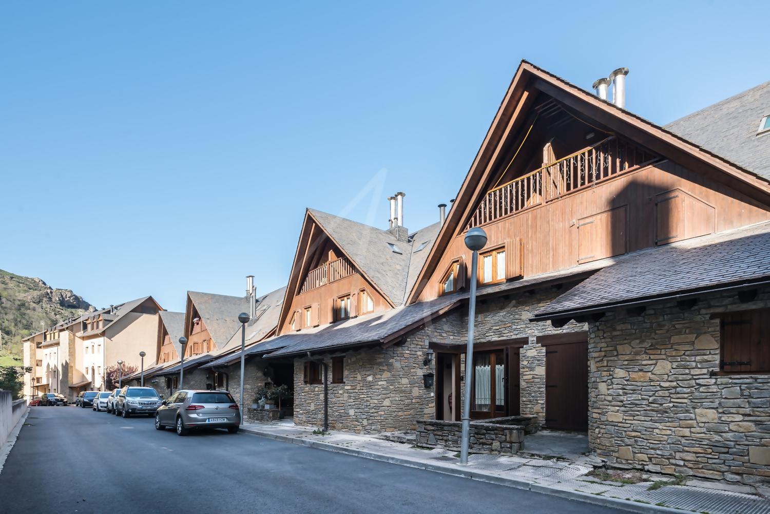 Casa Garona By Seamount Rentals Bossost Exterior photo